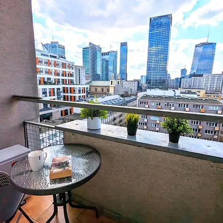 2-rm. Skyline View. Center. * وارسو